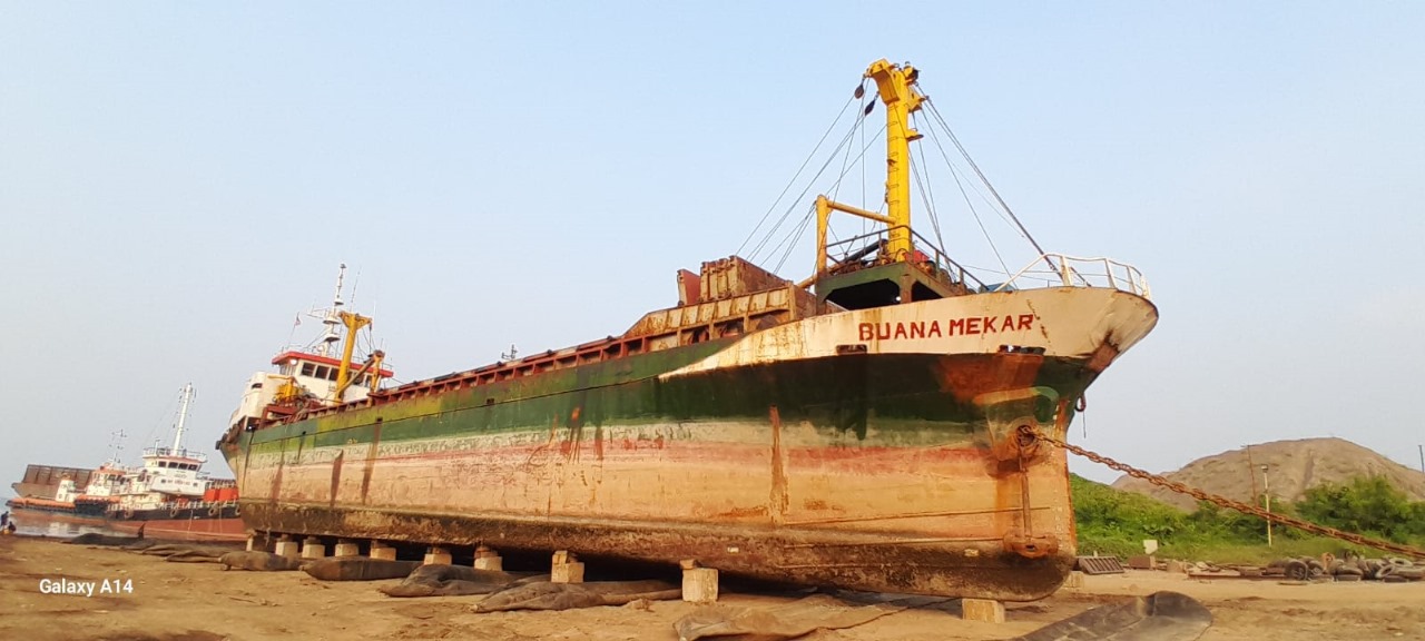 KM BUANA MEKAR-Before